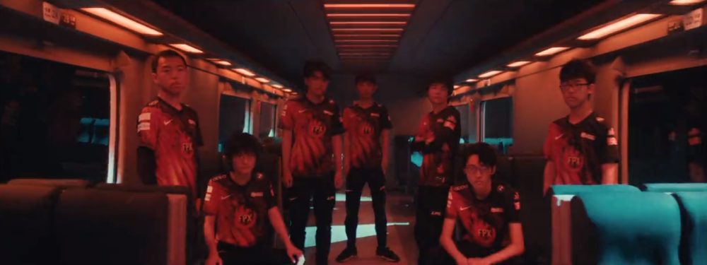 入连败低谷 入连败低谷