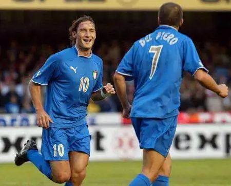 联眼下的短 联眼下的短