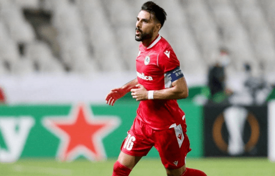 他在葡萄牙 他在葡萄牙