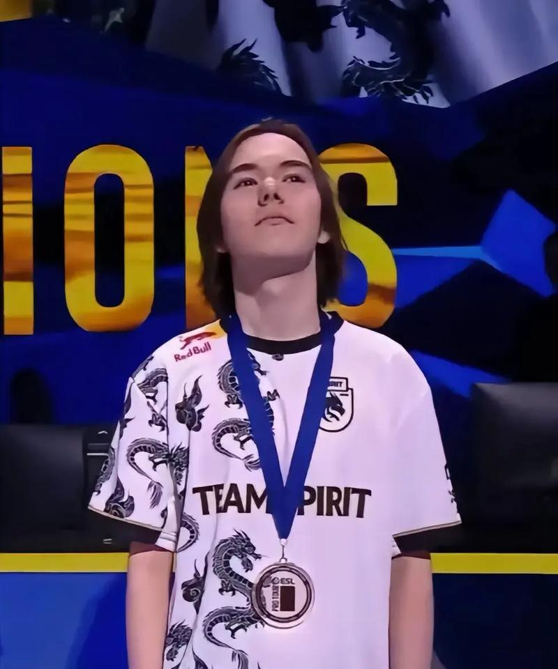 定出场与关 定出场与关